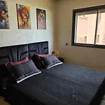 Appartement Avec Patio Et Jaccuzzi