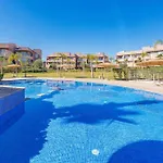 Luxury Apartment Golf & Pool View - Wifi