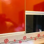 Apparemment Avec Piscine