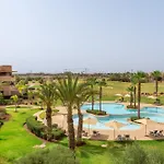 Relax Front Of Panoraview Pool Golf Atlas