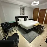 Lux Apt, Prime Location, Jacuzzi