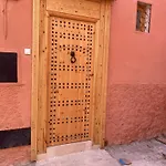 Riad Marssa, Prive Zen Avec Belle Piscine Dans La Medina