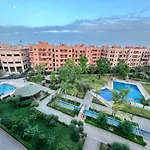 Premium Village Oasis Avec 5 Piscines Et Jardins