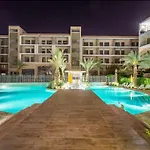 Appartement 2 Chambres Dans Residence Luxueux Avec Piscine