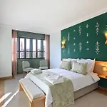 Elegant&Familial Appt Hivernage Pool Best Location