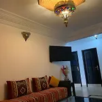 logement booking piscine prés jamaa elfna