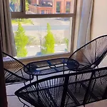 Un Elegant Appartement A Louer A Marrakech Avec Deux Piscines Et Une Situation En Centre Ville