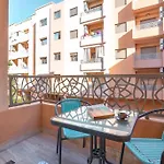 Spacious 2 Bedroom Flat With Wi-Fi, Pool And Parking