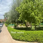 Riad Nezha Avec Jacuzzi Et Au Coeur De Marrakesh