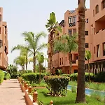 Deluxe Apartment - Premium Village