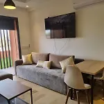 Apartment The Pearl Vue Piscine