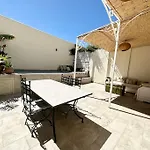 Maison De Ville Avec Piscine Privee