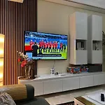 Beautiful, Great Equipped 122 M Holiday Apartment Near Majorelle Garden And Gueliz With Pool Views And A Large Balcony And Terrace