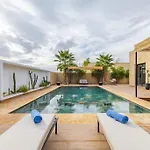 Villa De Plain-Pied Avec Piscine Chauffee A Marrakech