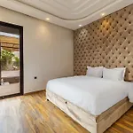 Villa De Plain-Pied Avec Piscine Chauffee A Marrakech