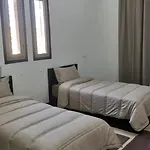 Villa S