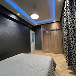 Cozy Apartment Near Airport