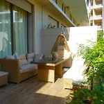 New! Oasis Urbaine Piscine Et Farniente