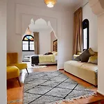 Villa Taknaray- Breakfast Included- Fiber Optic- Pool