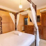New! Apt Jacaranda, Wifi And Parking