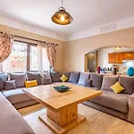 New! Apt Jacaranda, Wifi And Parking