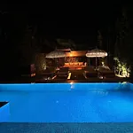 Villa Panama - Heated Pool