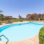 Trois Chambres Et Jardin Prive A Prestigia