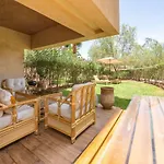 Trois Chambres Et Jardin Prive A Prestigia