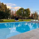 Hala Luxury Domain