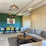 Exceptional Golf View Apartment, Prestigia