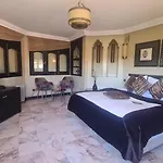 Park Villa, 8 Suites, Pool, 10Mn From Gueliz