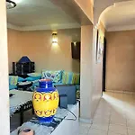 Stylish Apartment Near It All