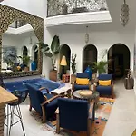 Riad Julilu Privatise