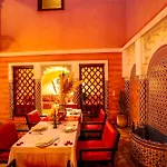 Riad Le Graff Pink Group