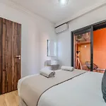 New Cozy Apprt 2 Min A M-Avenue , Piscine , Parking , Balcony And Fiber Wifi , Gueliz Centre