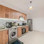 New Apartment 2 Min A M-Avenue , Swimming Pool , Fibre Optique Wifi , Free Parking