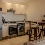 City Haven At Pearl Garden Pool And View