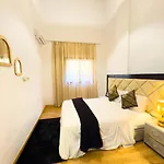 Specious,Private Apartment With Great Amenities