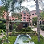 Elegance Apartment With 5 Swimming Pool For Family