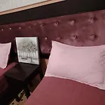 Elegance Apartment With 5 Swimming Pool For Family