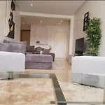 Urban Chic 2 Bedrooms In Utimate City Center