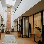 Riad Privatisation, Heated Pool