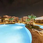 Green Side Golf 3 B.R Apartment