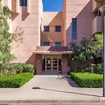 Green Side Golf 3 B.R Apartment