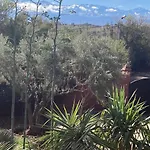 Villa Taknaray- Breakfast Included- Fiber Optic- Pool