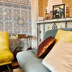 Traditional Chic And Central