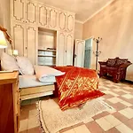 Traditional Chic And Central