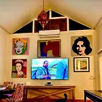 Villa Shambhala