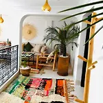 Riad De Charme Au Coeur De La Medina
