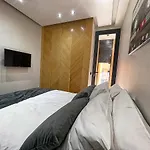 High-End Cozy And Modern Studio